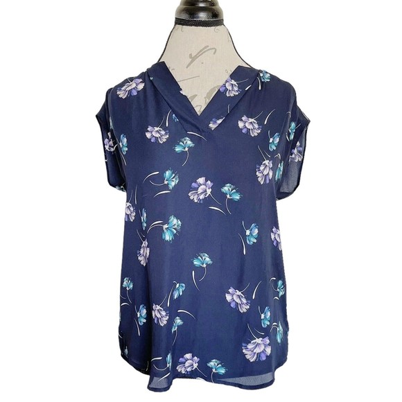 Banana Republic Tops - Banana Republic Womens Blouse Size XS Floral Artsy V Neckline Blue Office Wear